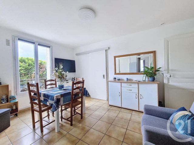Appartement à vendre - 3 pièces - 42.5 m2 - COLOMBES - 92 - ILE-DE-FRANCE - Century 21 Beaurepaire